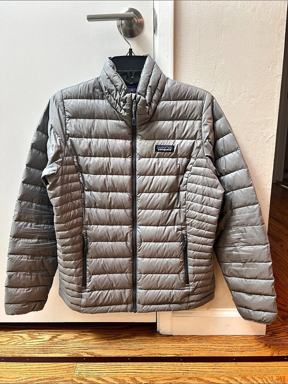 Patagonia Women's Down Sweater Jacket Gray Puffer Size Medium